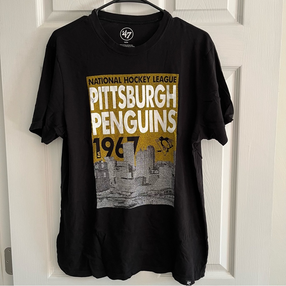 nhl pittsburgh penguins tshirt size m